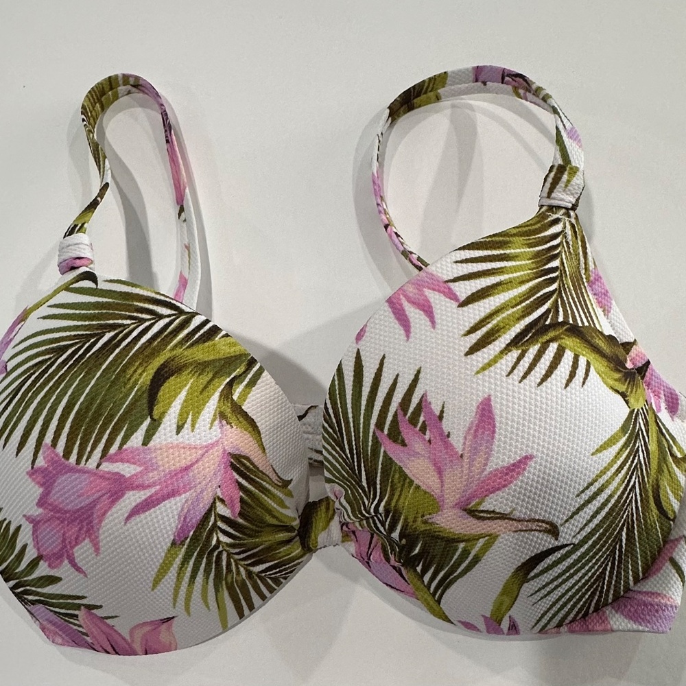Shade & Shore White Ruched Purple Floral Bikini Top 38 D. - Picture 4 of 10